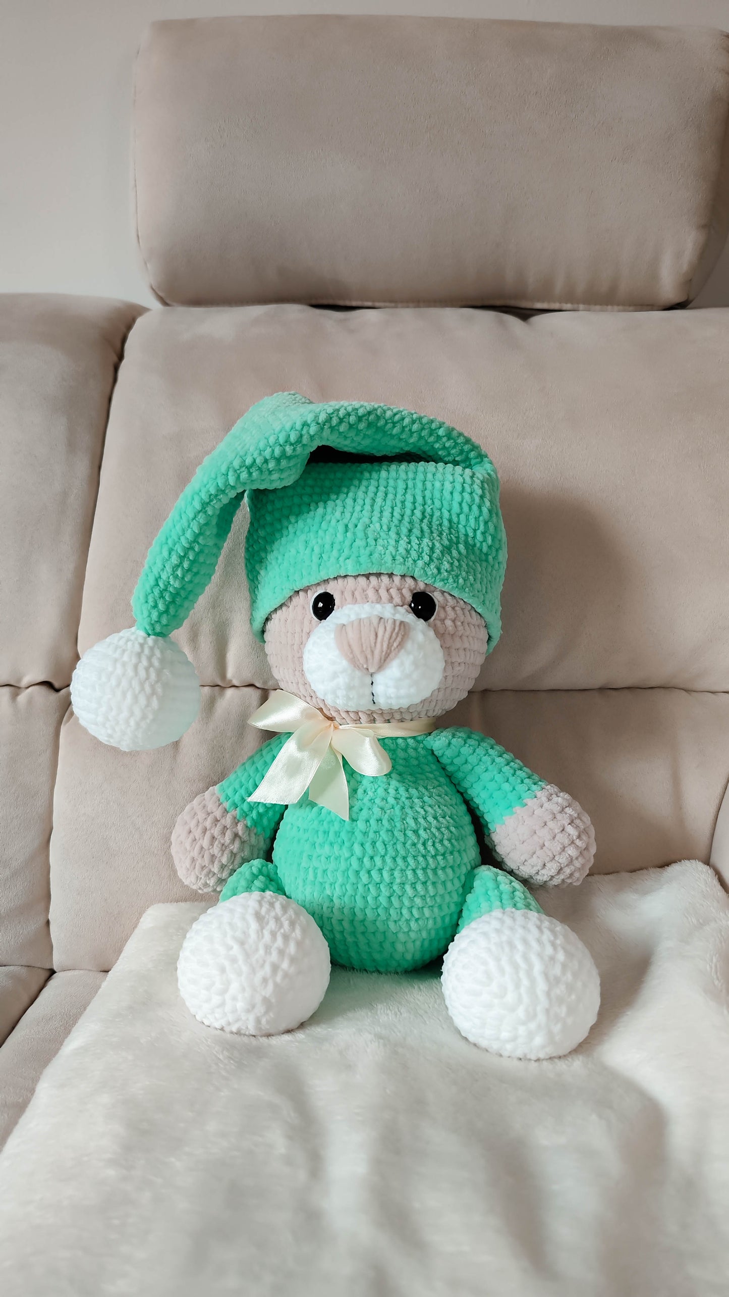 Crochet bear teddy pattern, bear gift pattern, Stuffed teddy bear pattern, Custom plush, Personalized gift, Baby keepsake, bear decor