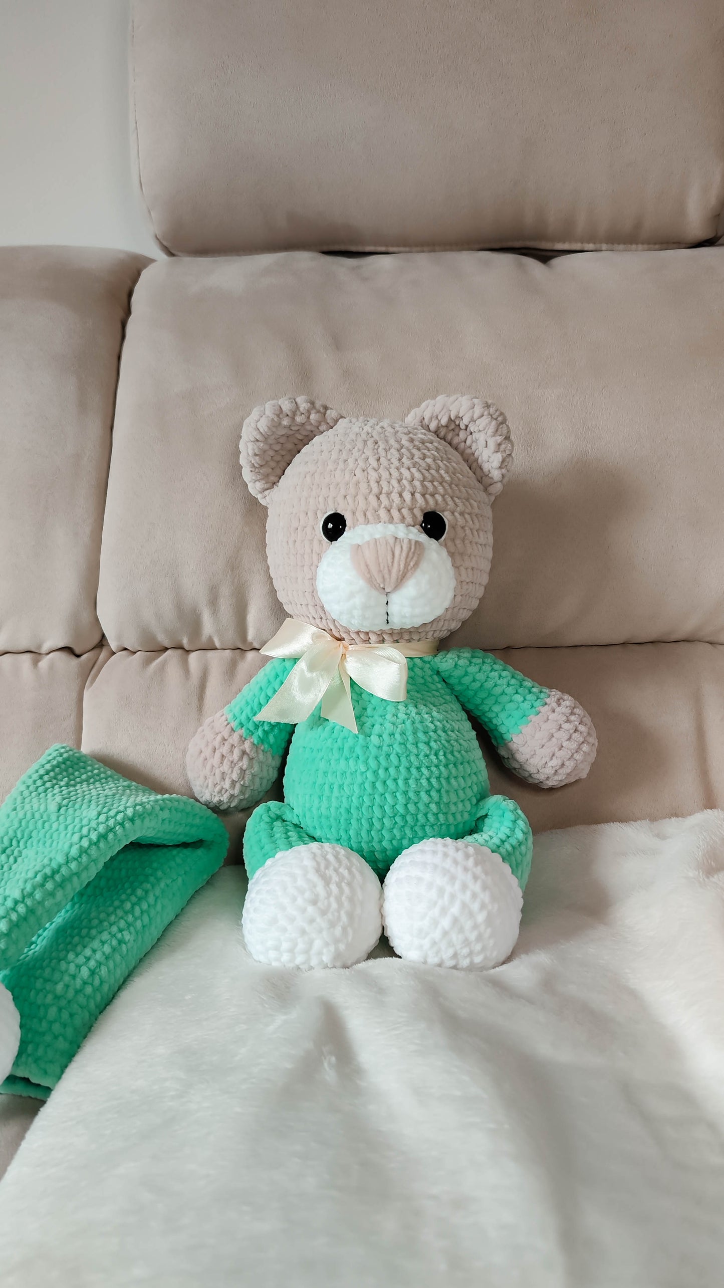 Crochet bear teddy pattern, bear gift pattern, Stuffed teddy bear pattern, Custom plush, Personalized gift, Baby keepsake, bear decor